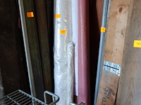 4 rollen o.a. matrasbeschermer, gordijnstof, skai, beschermhoes parasol - afbeelding 1 van  3