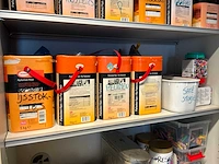 4 rolluikkasten inhoudende knutselmaterialen - afbeelding 9 van  13