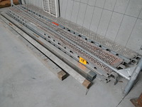 4 rolsteiger platforms layher - afbeelding 1 van  3