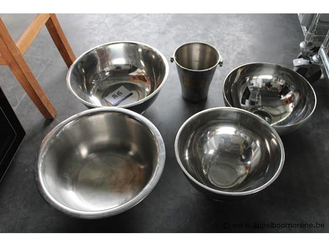 4 rvs schalen plus champagne emmer - afbeelding 1 van  1