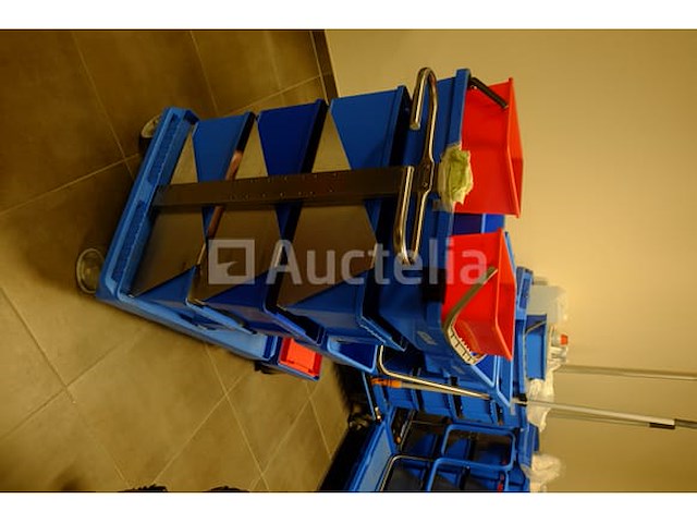 4 schoonmaakwagens - afbeelding 4 van  7