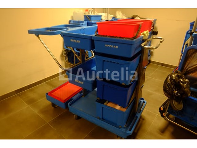 4 schoonmaakwagens - afbeelding 5 van  7