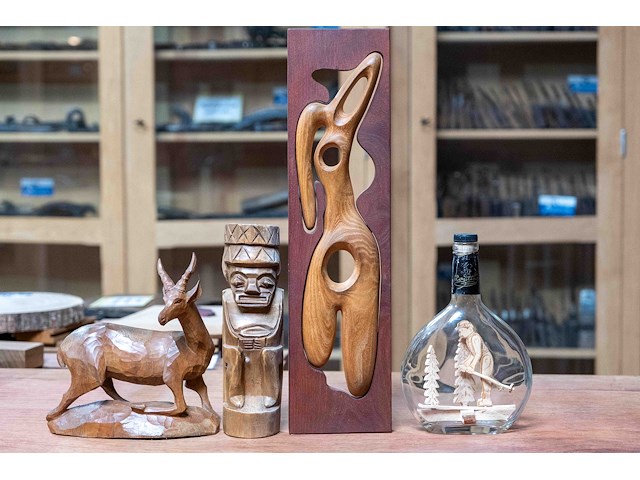 4 sculpturen - afbeelding 1 van  6