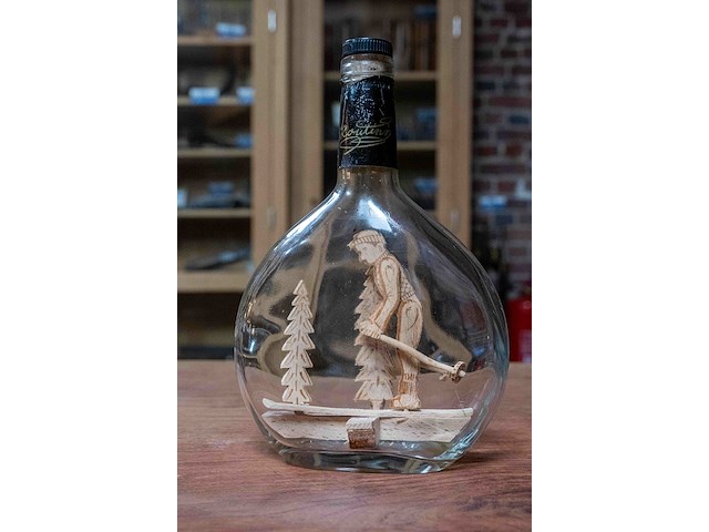 4 sculpturen - afbeelding 4 van  6