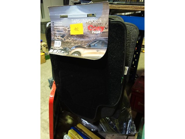 4 sets autotapijten - afbeelding 2 van  2