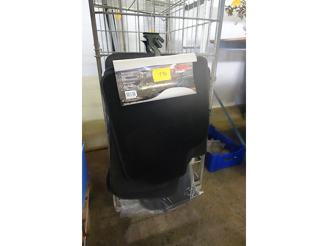 4 sets universele autotapijten - afbeelding 1 van  5