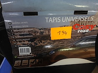 4 sets universele autotapijten - afbeelding 3 van  5