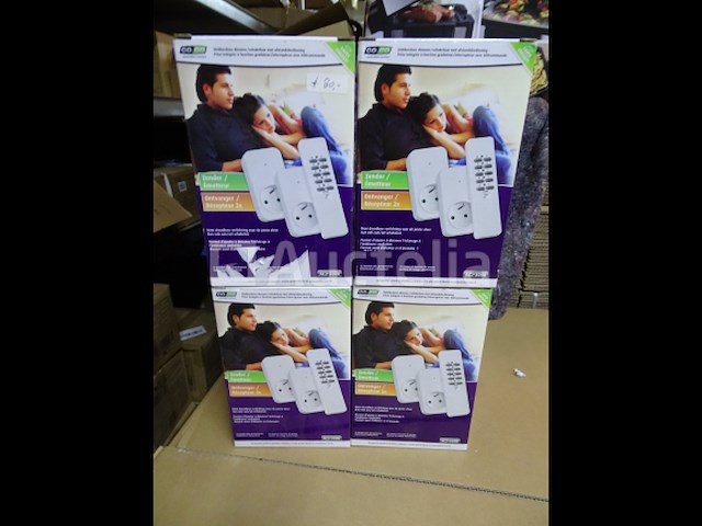 4 sets van 2 sockets met coco-afstandsbediening - opslagwaarde 224€ - afbeelding 1 van  3
