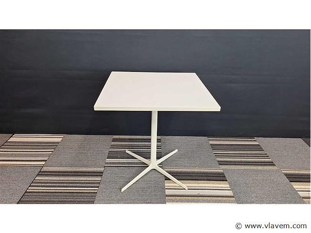 4 st. kantinetafel nn - afbeelding 1 van  4