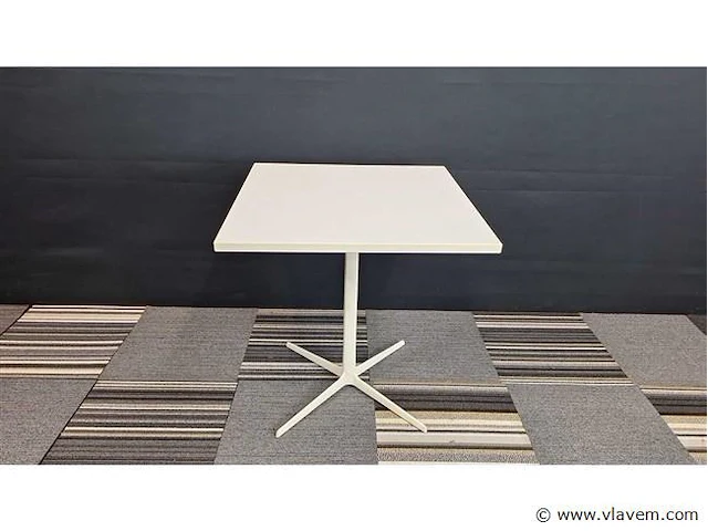 4 st. kantinetafel nn - afbeelding 1 van  4