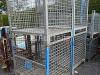 4 stapelbare metalen bakken met afneembare deur - afbeelding 1 van  3