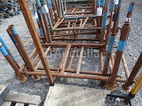4 stapelbare, vergrendelbare propellerrekken - afbeelding 2 van  2