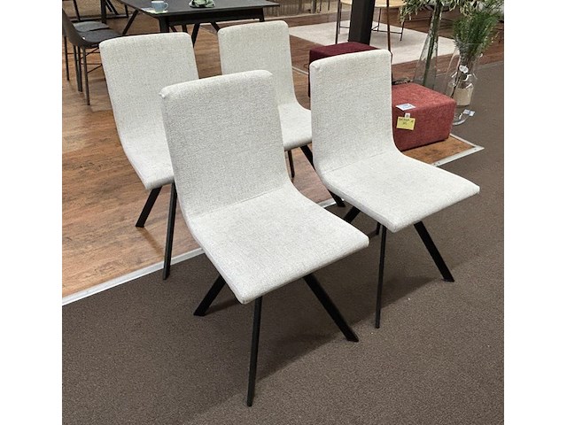 4 stoelen astrid - afbeelding 1 van  8