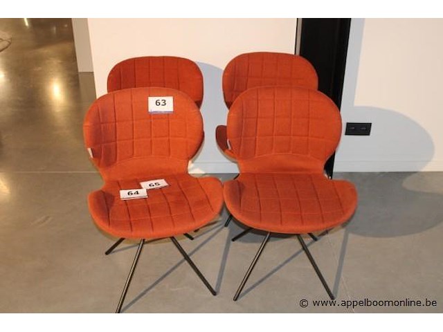 4 stoelen in stof bekleed zuiver - afbeelding 1 van  1