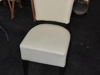 4 stoelen, licht beschadigd - afbeelding 1 van  1