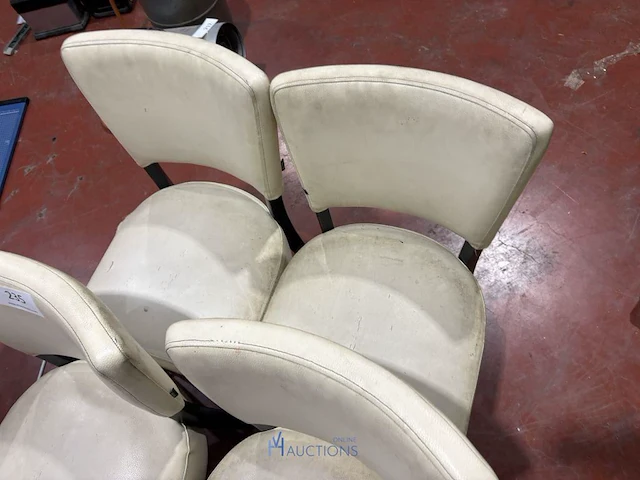 4 stoelen met barkruk - afbeelding 5 van  6