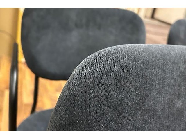 4 stoelen - afbeelding 2 van  5