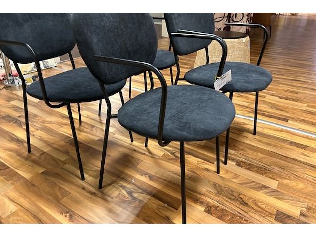 4 stoelen - afbeelding 3 van  5