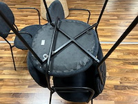 4 stoelen - afbeelding 4 van  5