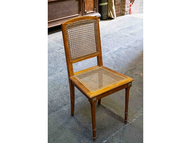 4 stoelen - afbeelding 2 van  3