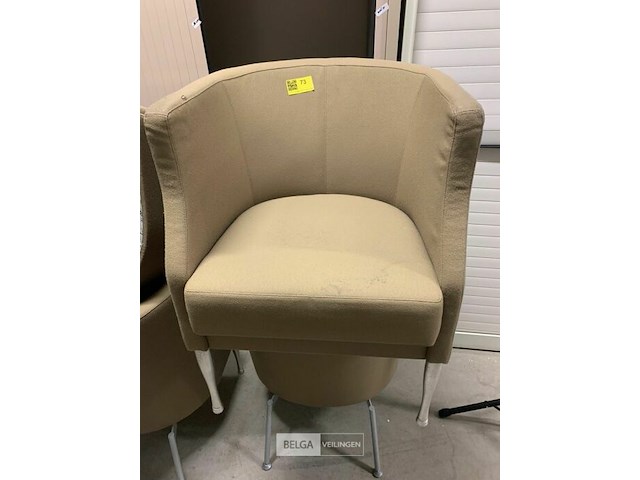 4 stoffenbureelzetels - afbeelding 2 van  2