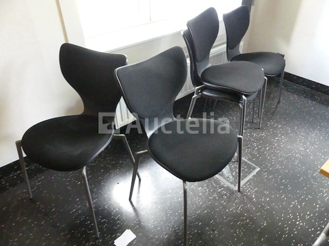 4 tafels + 8 stoelen + 4 ladeblokken - afbeelding 3 van  8