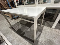 4 tafels - afbeelding 3 van  6