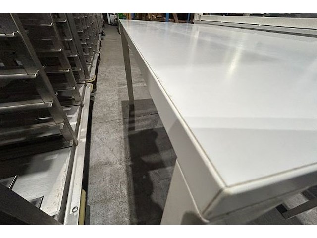 4 tafels - afbeelding 5 van  6