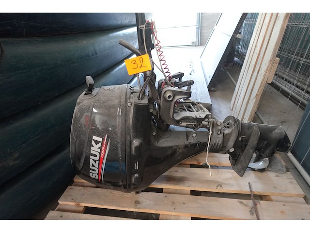 4 takt motor suzuki - afbeelding 1 van  6