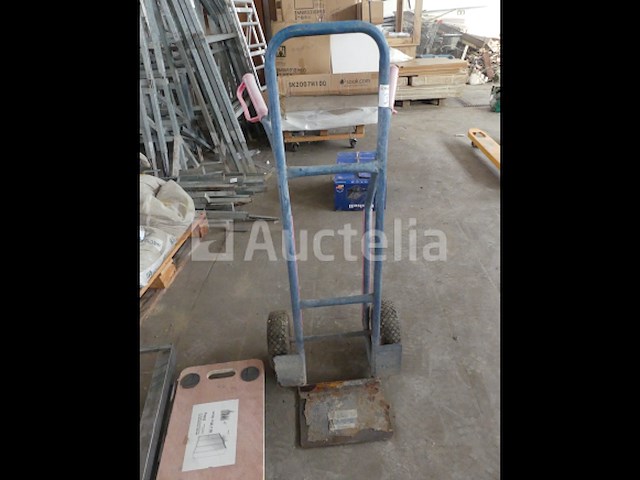 4 transportwagens en handwagen - afbeelding 2 van  5