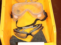 4 veiligheidsbrillen - afbeelding 2 van  2