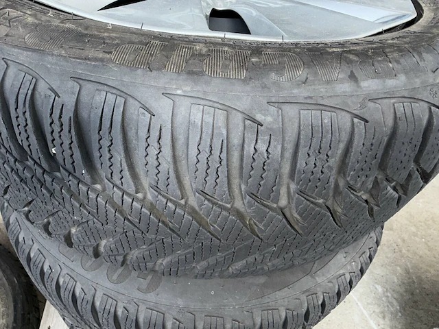 4 velgen met band bmw - afbeelding 3 van  5