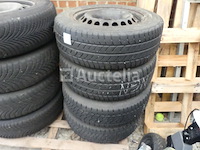 4 velggemonteerde banden voor vw combi continental 205/65r16c 107/105t (winter) - afbeelding 1 van  9
