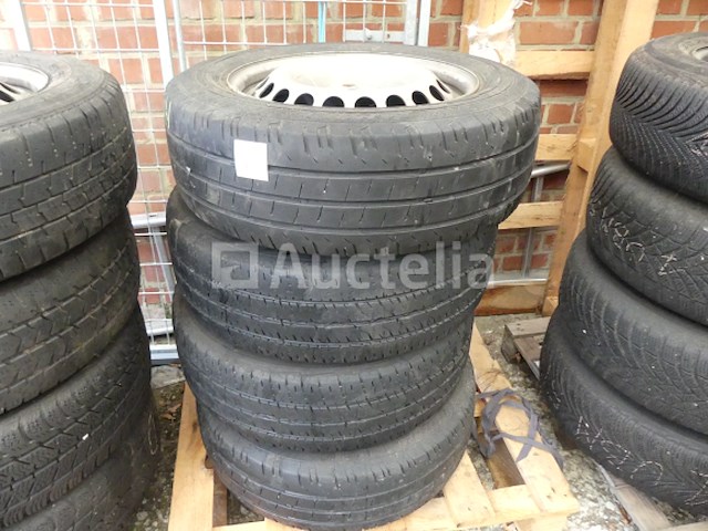 4 velggemonteerde banden voor vw combi continental 205/65r16c 107/105t (zomer) - afbeelding 2 van  9