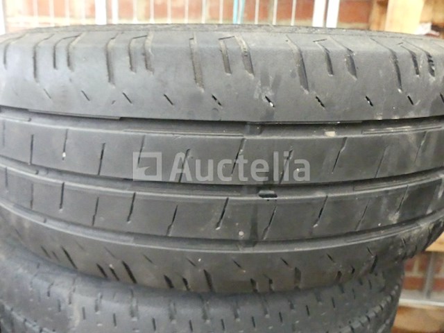 4 velggemonteerde banden voor vw combi continental 205/65r16c 107/105t (zomer) - afbeelding 3 van  9