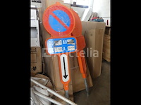 4 verkeersborden - afbeelding 3 van  3