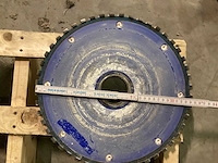 4 verschillende frezen: - afbeelding 5 van  7