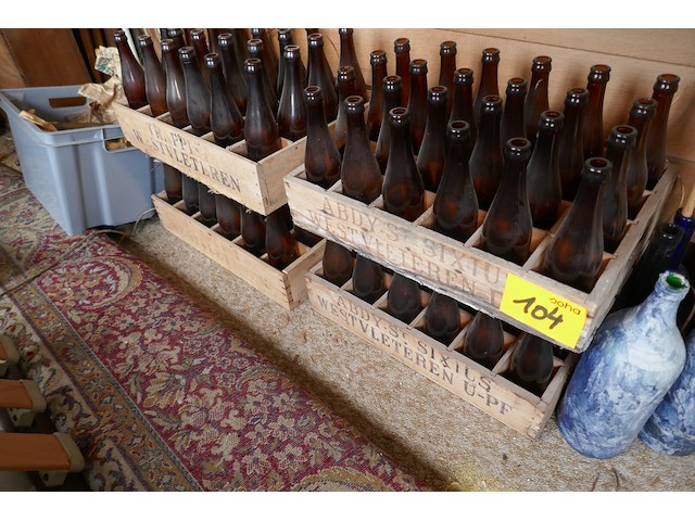 4 vintage bierkratten west vleteren - afbeelding 1 van  3