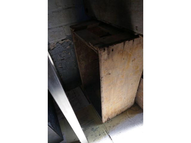 4 vintage houten kratten - afbeelding 4 van  4