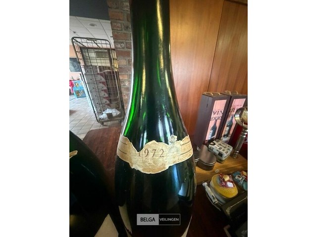 4 vintage wijnflessen - afbeelding 4 van  8
