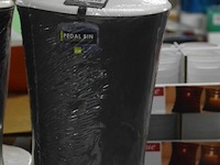 4 vuilnisbakjes - afbeelding 2 van  3