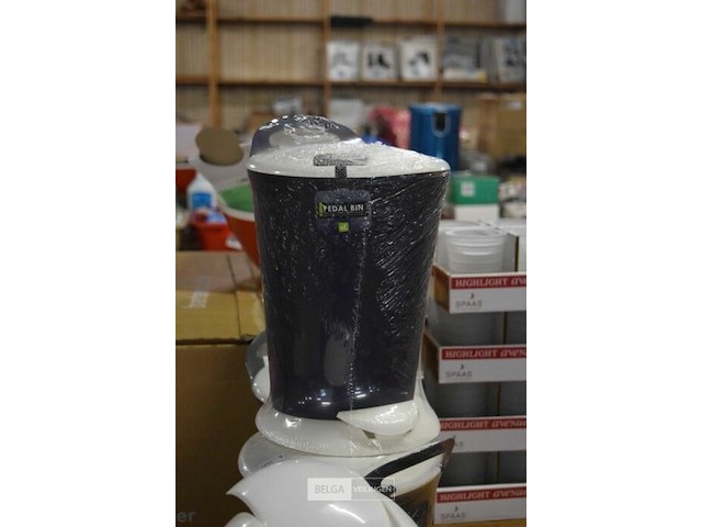 4 vuilnisbakjes - afbeelding 2 van  4