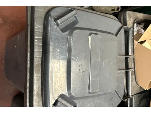 4 vuilnisemmers 120 liter + poetsgerief - afbeelding 4 van  6