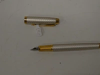 4 vulpennen parker met xxl decoratie inktpot (4) - afbeelding 8 van  9