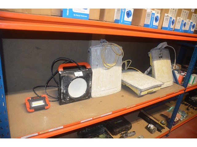 4 werflampen (1) - afbeelding 1 van  8