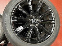 4 wielen audi e-tron - afbeelding 2 van  5