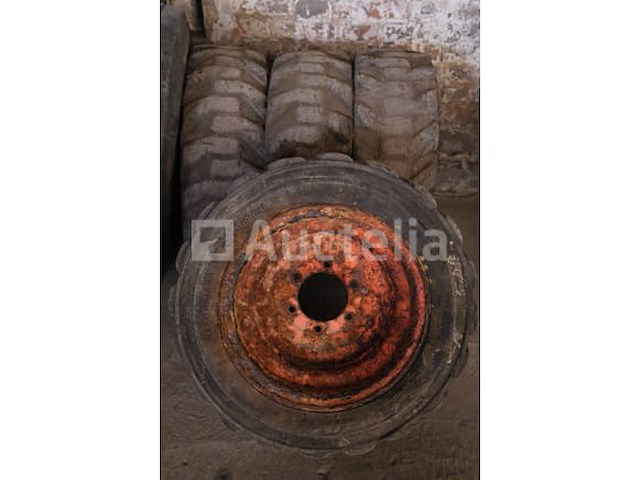 4 wielen voor bobcat - afbeelding 1 van  6