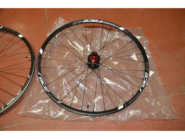 4 wielen voor mountainbike mtb new race 650b comp 27.5 - afbeelding 5 van  13