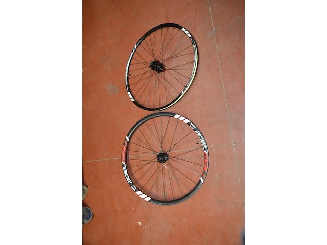 4 wielen voor mountainbike mtb new race 650b comp 27.5 - afbeelding 1 van  13