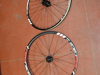 4 wielen voor mountainbike mtb new race 650b comp 27.5 - afbeelding 1 van  13